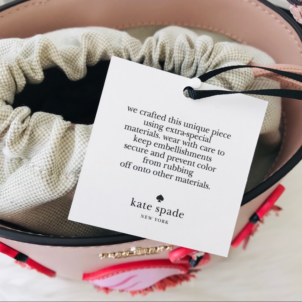 ⬇️ PRICE DROPPED! Flamingo pippa kate spade bucket - Picture 4 of 8